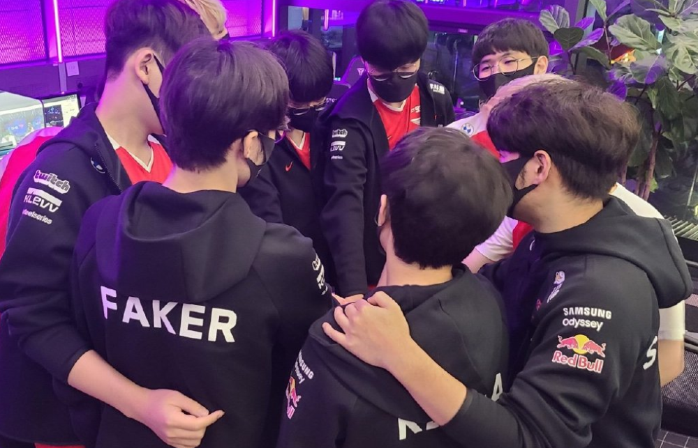 在小组赛和 在小组赛和