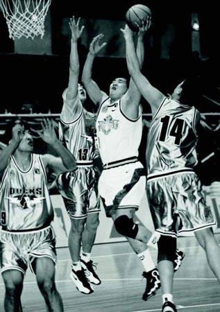 🚨🎙️鲁本·阿莫里姆谈及与利兹联的 rivalry：俱乐部每个人都在谈论这个话题，但我必须专注于如何在赛场内帮助球员。