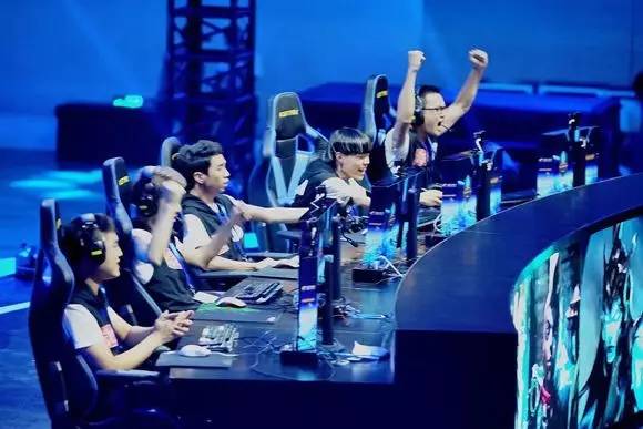 进入现实赛 进入现实赛