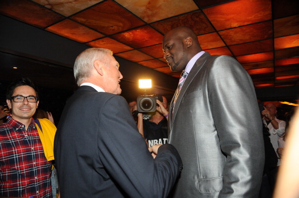 顺势贴地推 顺势贴地推